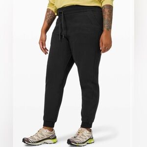 Lululemon Scuba Jogger Women’s Size 4 Drawstring Cotton Stretch Black High Rise